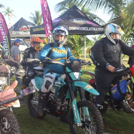 Motos - Cruce Península 26 (Demo)